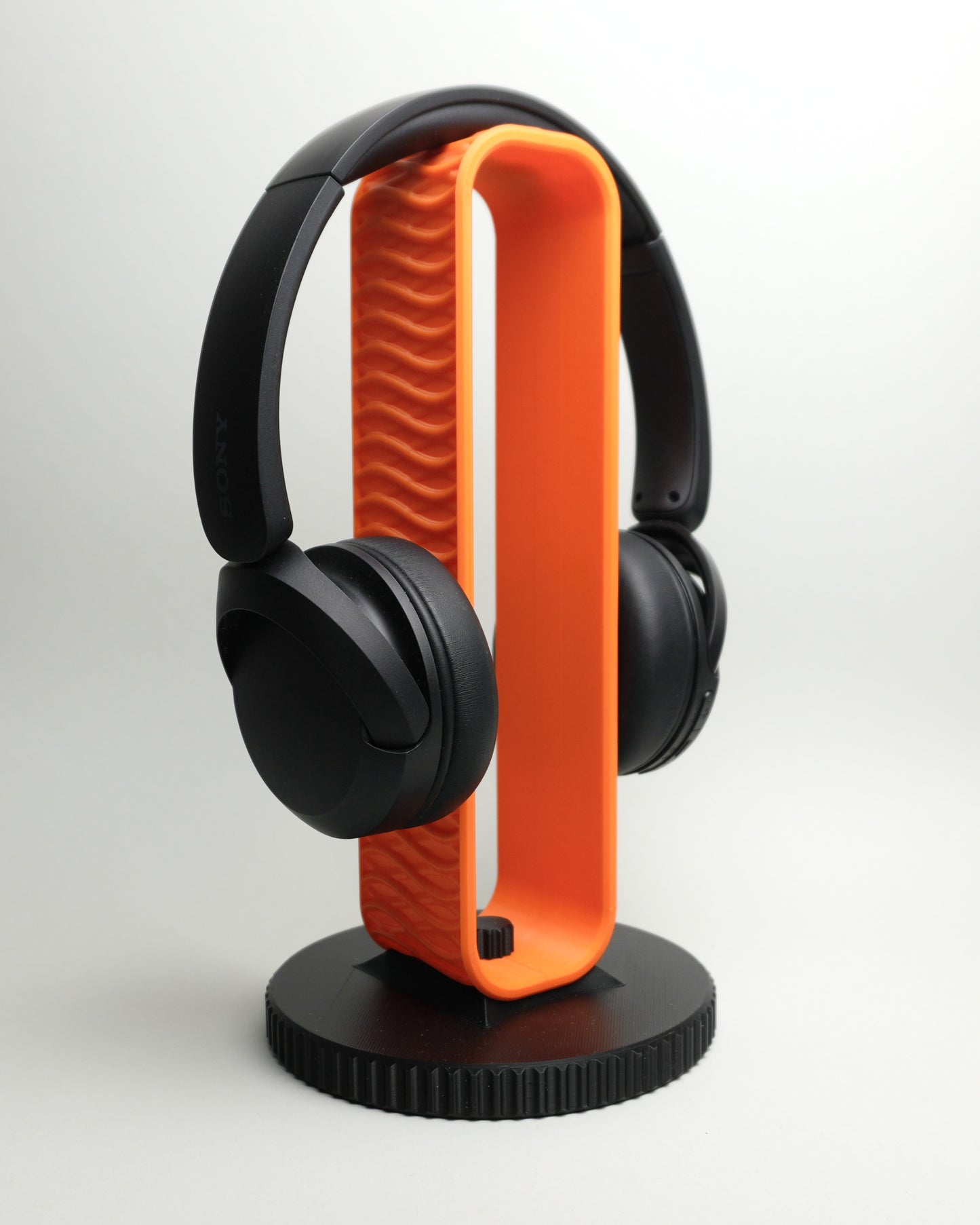Modern Tech Style Headphone Stand - Futuristic 3D Printed Headset Holder for Minimalist Home